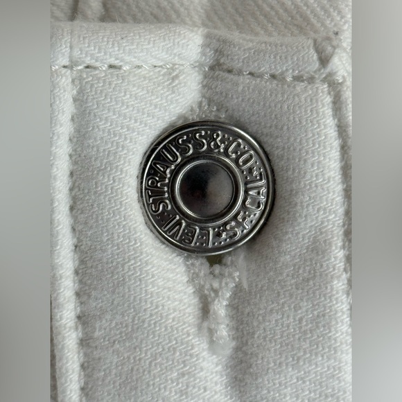 Levi's Women's 721 High Rise Skinny Jeans Raw Hem, (Distressed), Size 33x30 - Picture 14 of 16